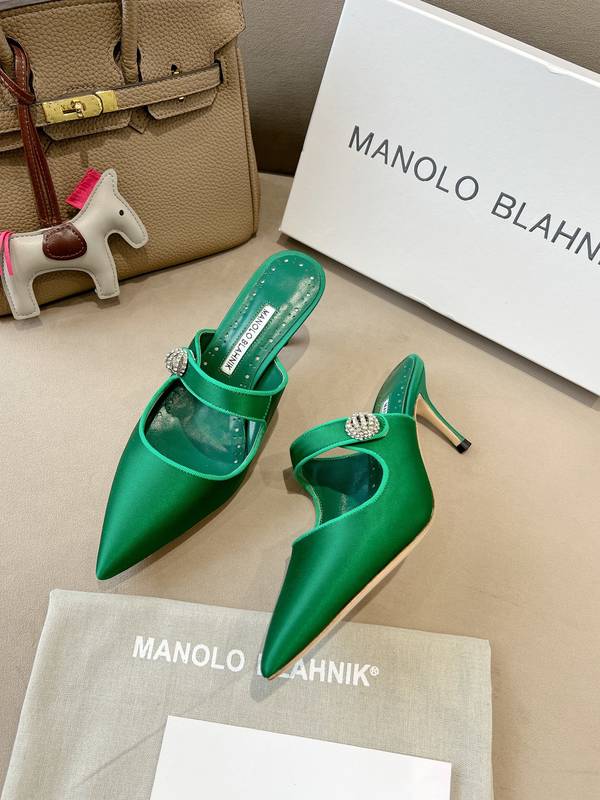 Manolo Blahnik Shoes MBS00063